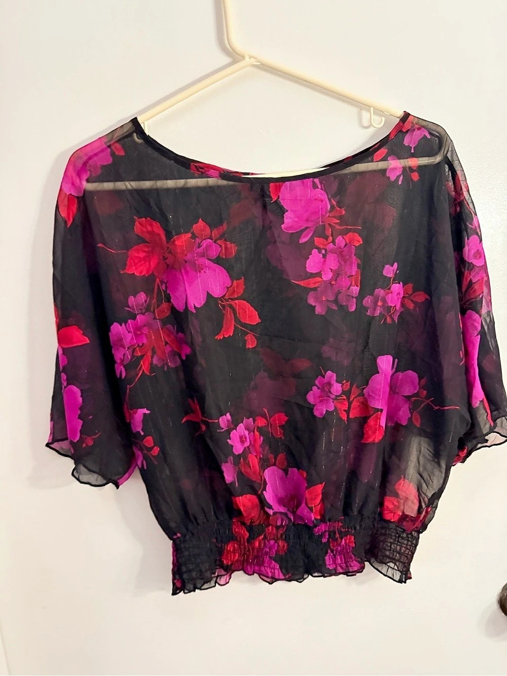 Rampage Floral Blouse in Black & Pink Size Small